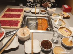 -海底捞火锅鲜切牛肉主题店(长寿路店)