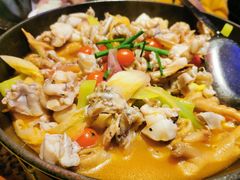 苗家酸汤牛蛙-蛙舍·炭烧牛蛙(东百中心店)