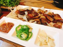 烤五花肉生菜-京玉菲饭店(李村店)