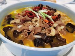 酸汤煮极品肥牛-柒园·三十年创意杭帮菜(龙湖滨江天街店)