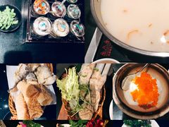 招牌黑松露蟹肉餃-大红袍火锅料理(尖沙咀店)