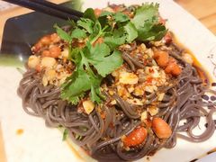 蕨根粉-门框百年卤煮