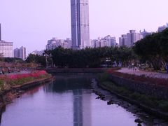 -万绿园