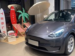 -TESLA 特斯拉(上海太古汇体验店)