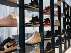 -Air Jordan(世贸天阶店)