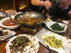 -老唐三下锅 ·张家界地标美食(溪布街店)