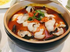 特色酸汤鱼片-褚记北京烤鸭(广州路店)