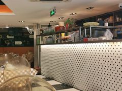 -新大咀港式茶餐厅(宝山万达店)