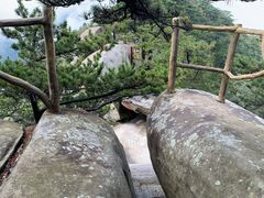 -罗田薄刀峰风景区