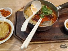 -小满手工粉(上海新世界城店)