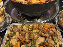 -鸿顺老铁锅美蛙鱼府(解放碑店)