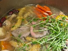 -椰子湾·海南火锅·糟粕醋·椰子鸡(正大广场店)