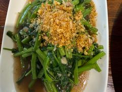 -班赞海鲜市场胖阿姨加工点