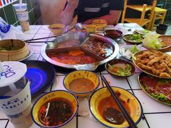 -两个庆火锅公司(昌平府学路店)