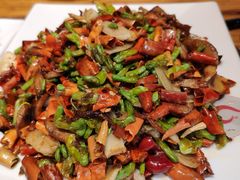 菌菇-老滇山寨•云南特色菜•地方菜•民族风情歌舞表演(金碧店)