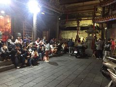 -六合夜市