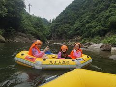 -安吉龙王山峡谷漂流