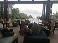 -亚龙湾喜来登·美景台大堂吧