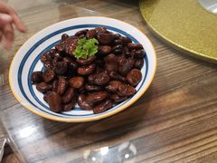 荷香豆-八张桌子(老店)