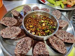 米肠-马路牙子烧烤音乐酒馆(望京店)
