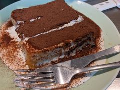 漏奶滑-潮界(LU·ONE凯德晶萃广场店)