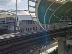 -龙阳路磁悬浮列车总站-停车场