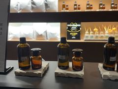 -泰·菩提树下[泰式按摩x精油SPAx肩颈头疗](新景店)