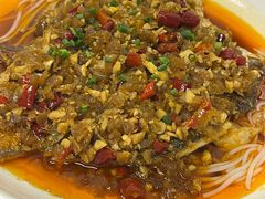 油浸鱼（四代）-堂瓦里·33年传统赣菜(第一街区店)