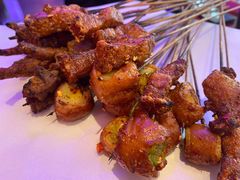 肥肠包大葱-锅房破店暴走牛骨火锅(世纪城店)