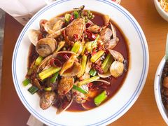 -包整·丝娃娃(一览甲秀楼风景店)