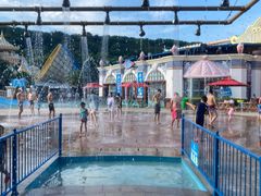 -平湖九龙山乐满地水上乐园