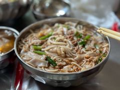 -正宗杨记普洱酸醋米线(总店)