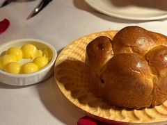 手工餐前面包-Kathleen's Waitan 凯圣琳江景西餐厅(外滩店)
