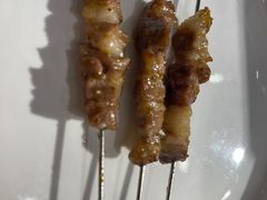 -喜悦小串丹东小黄牛海鲜烧烤大排档(民主广场店)