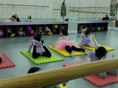 -Isee灰姑娘国际儿童艺术中心(BHGMall店)