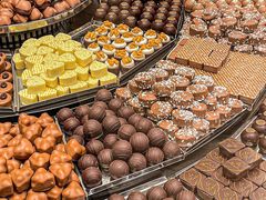 -Laderach 莱德拉(上海环贸iapm店)