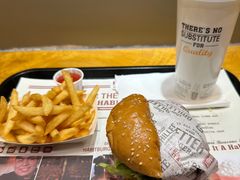 -The Habit Burger Grill 哈比特汉堡(爱琴海店)
