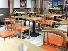 大堂-极有家小鱼小鸡石锅煲(佳兆业店)