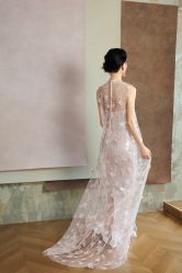 点击看大图 -GODDESS WHITE婚纱礼服(鹏城动力大厦店)