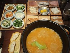 -银米·云南传统过桥米线(双廊黑金冠店)