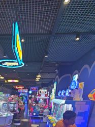 -MELAND CLUB•花园城堡主题亲子乐园•派对•餐厅(广州乐峰广场旗舰店)