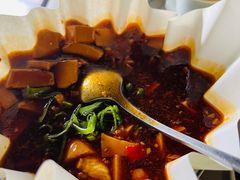 -穹六人间 people 6(岳阳路店)