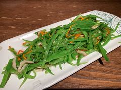 五彩花菇荷兰豆-云海肴·汽锅鸡·云南菜(领展购物广场·中关村店)