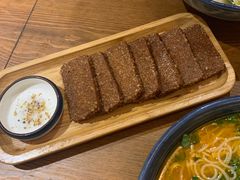 -猫爷的腔调·黔小馆(交大医学住宅区店)