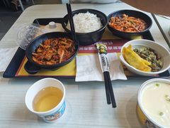 -老娘舅餐厅(黄龙体育中心店)