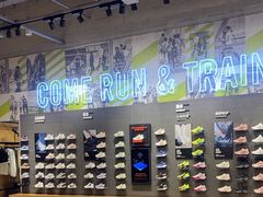 -NIKE品牌体验店(南京东路店)