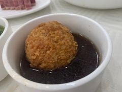 蟹粉狮子头-怡园饭店-餐厅(四望亭店)