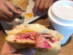 -星巴克(兰州中川机场T2出发店)