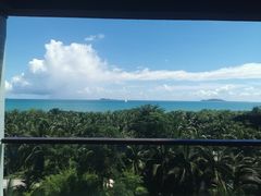 -三亚湾海居铂尔曼度假酒店