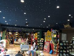 -钟书阁(珍园店)